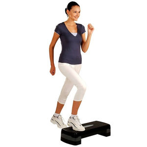 ダイエットの基本 踏み台昇降運動の驚くべき効果とその方法 おにぎりまとめ