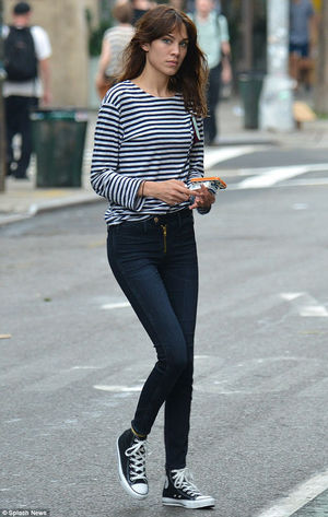 梨花も愛用 ハイカットコンバースのおしゃれな履きこなし方 おにぎりまとめ