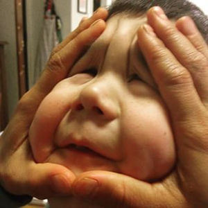 Snsで話題の 赤ちゃんおにぎり がみんなとんでもない顔になってるw おにぎりまとめ