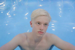 世界のイケメン 神秘的すぎる 白髪の海外男性モデルまとめ おにぎりまとめ