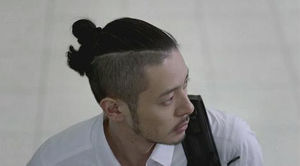 世界的人気 サムライ風ヘアスタイル まとめ おにぎりまとめ