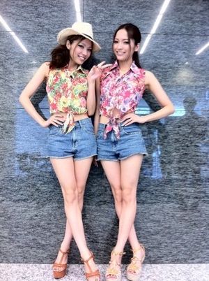 画像枚 ひうら姉妹 ２４ 姉の舞花と妹の結花 双子の美人モデル 樋浦舞花 樋浦結花 おにぎりまとめ