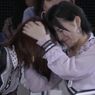 AKB48世界選抜総選挙！二人に今後期待❗️宮脇咲良の手を握る岡田奈々に感動が止まらない。